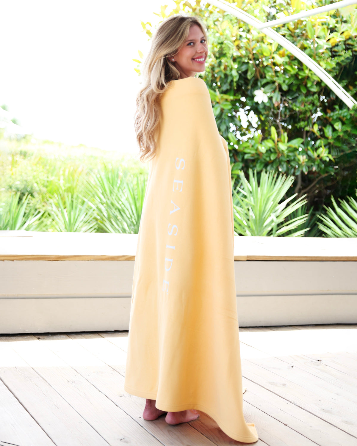 Butter yellow Seaside Sweatshirt Blanket the seaside style 30a