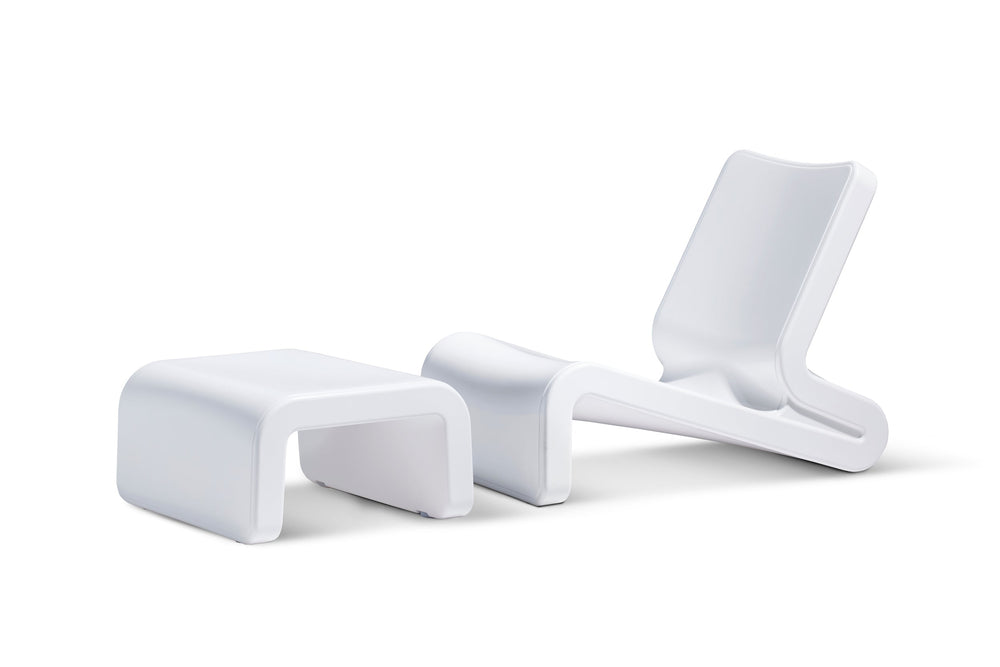 Line Lounge Chair